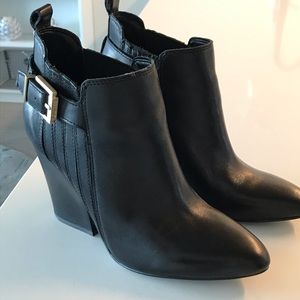 Guess Bootie